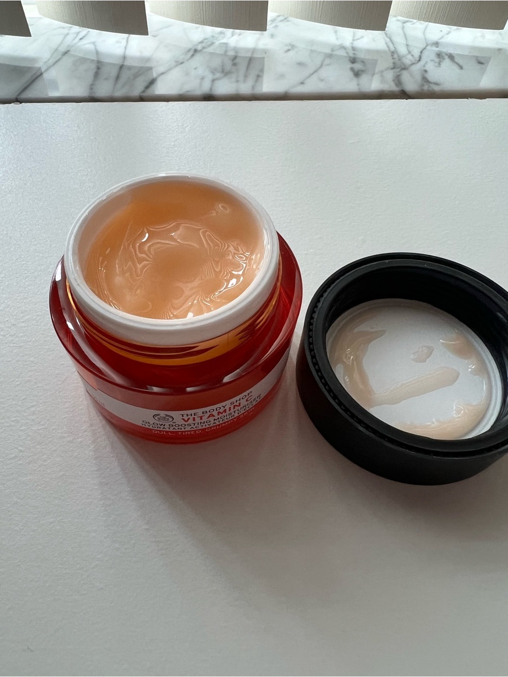 The Body Shop Vitamin C Glow Boosting Moisturizer